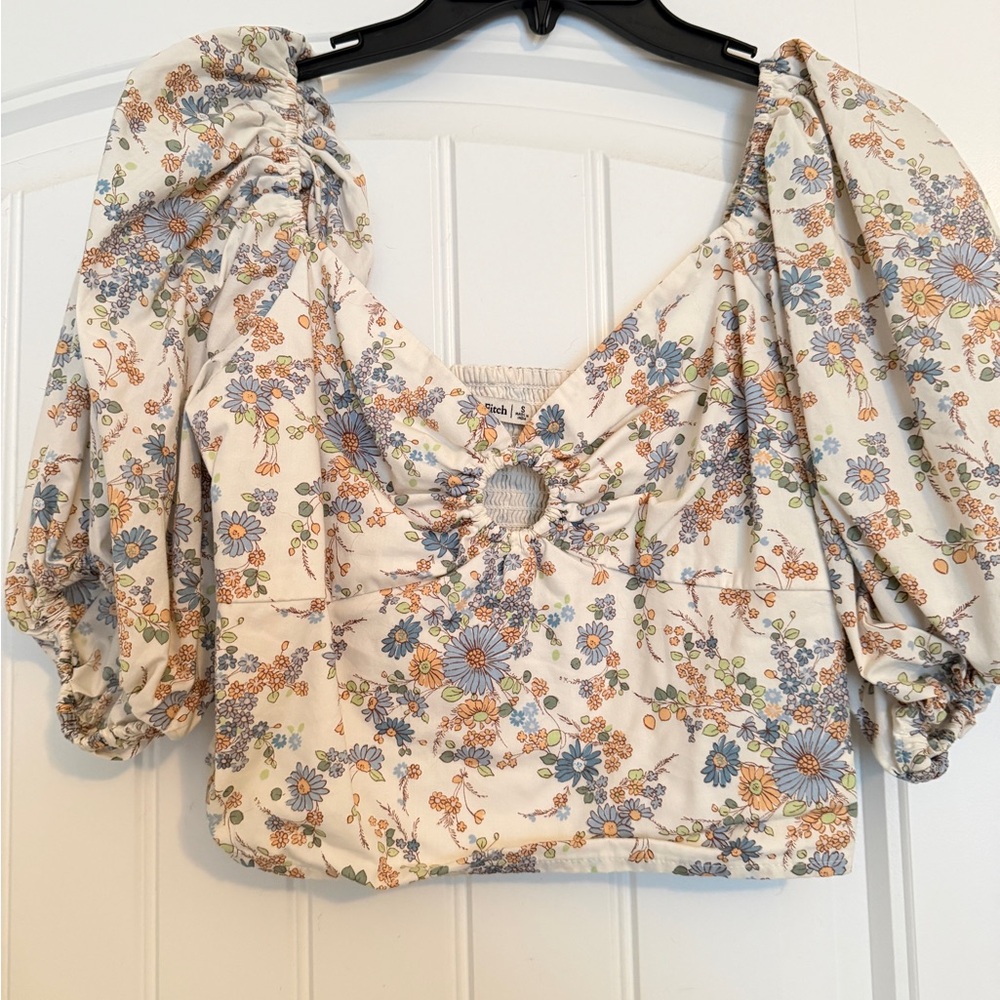 Abercrombie & Fitch Floral Puff Sleeve Top